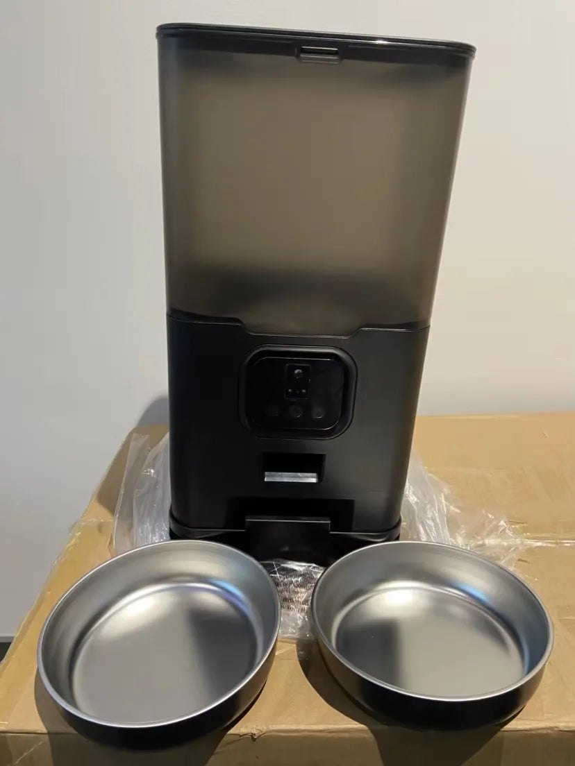 2026 NEW OEM 4/6L Automatic Dog Feeder With Camera Dual Bowls Pet Food Bowl Voice Recording Smart Pet Feeder With Camera Tuya
