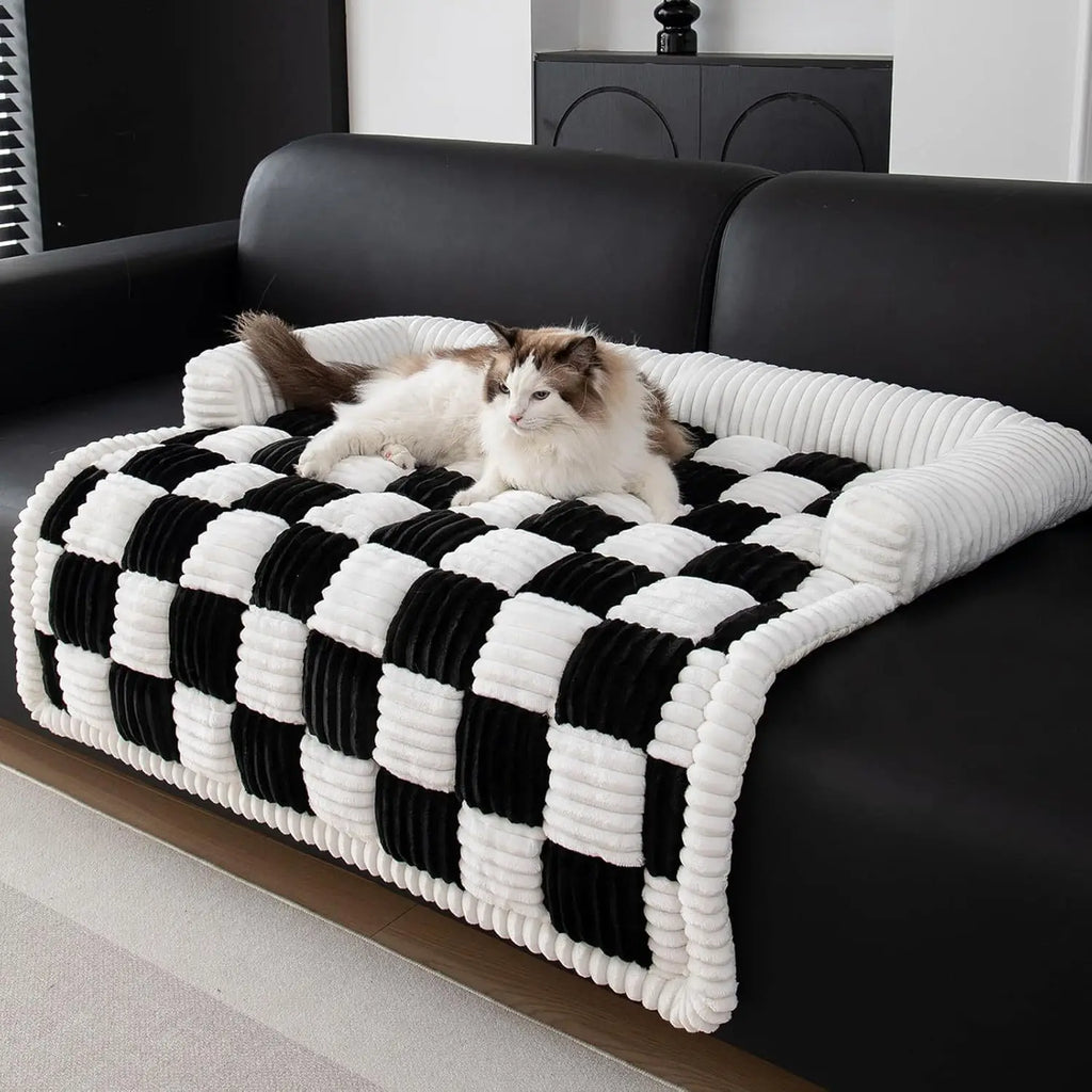 Cozy Luxury Dog Sofa Protector Cover Cream Square Plaid Print Pet Blanket with Customized LOGO Furniture Protector Mat