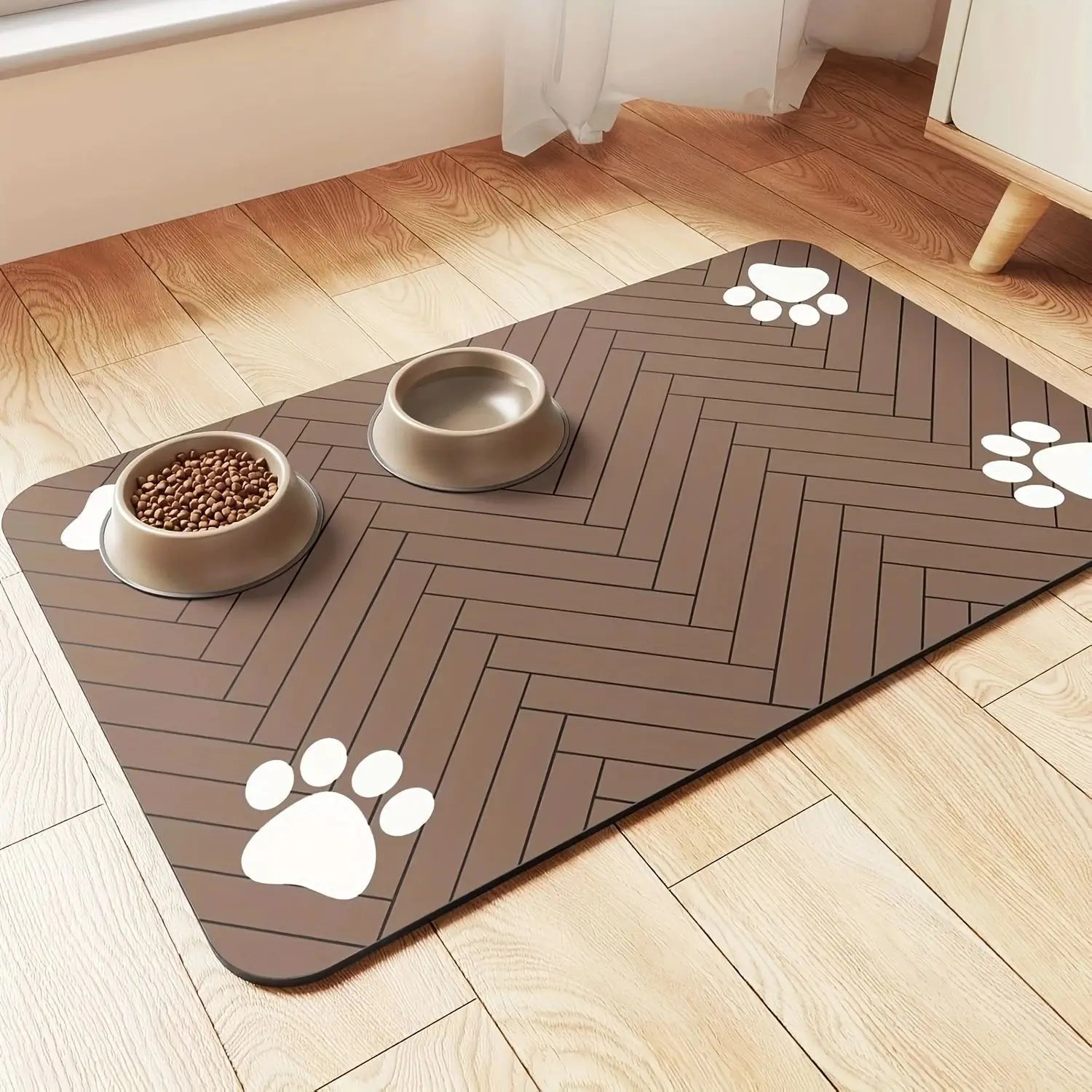 Durable and Easy-to-Clean Pet Mat with Modern Animals Pattern for Feeding and Play Areas