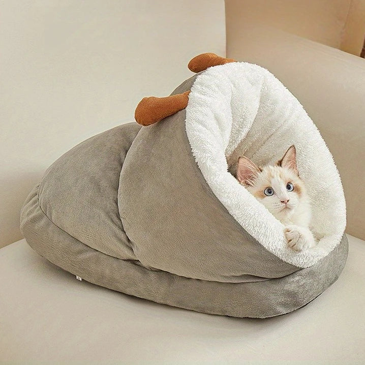 Soft Cat Nest Winter Warm Sleeping Bag Closed Special Cat Mattress Winter Slippers for Small Cats Bed