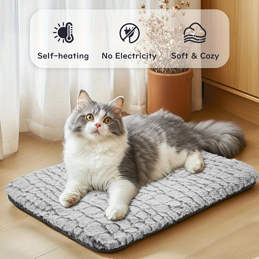 Luxurious Modern Self-Warming Cat Bed Winter Anti-Slip Solid Pattern Pet Heating Pad Soft Warm Dog Mat for Indoor Use