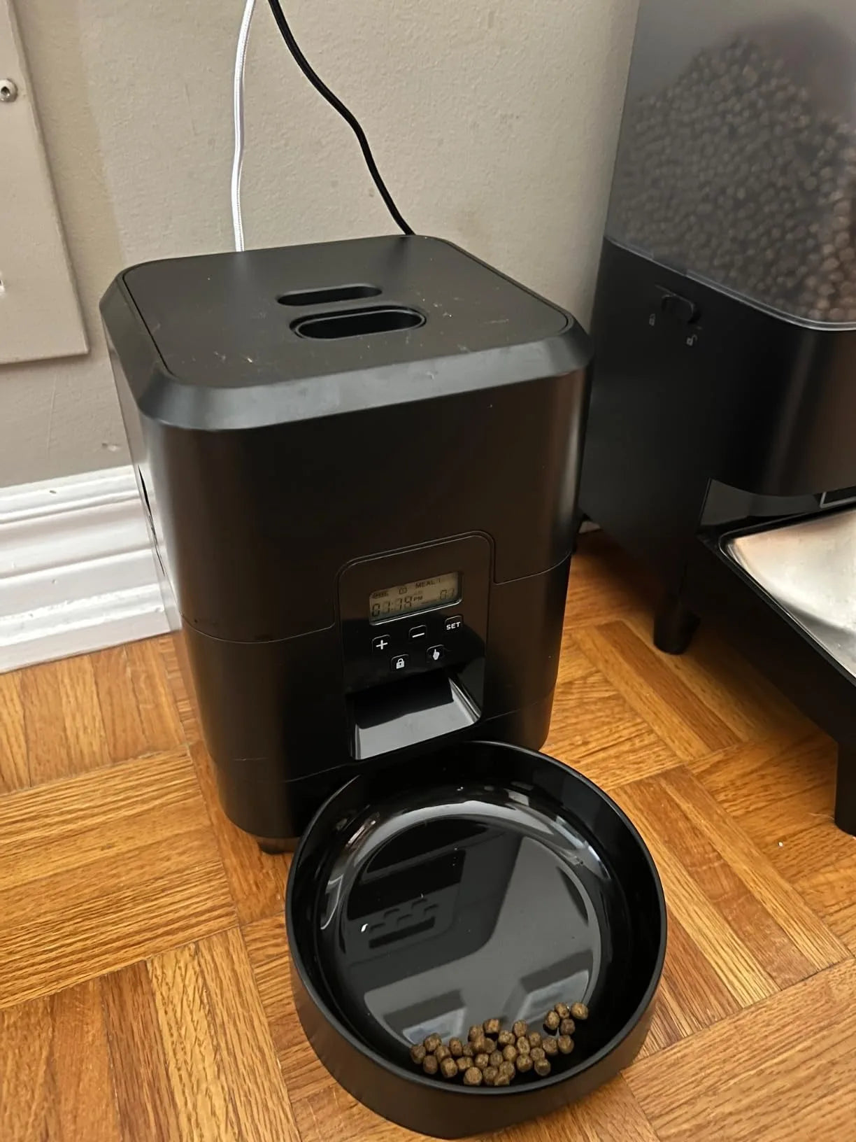 2L Automatic Cat Feeder Timed Cat Food Dispenser with 1-4 Meals Per Day for Cats and Small Dogs Auto Pet Feeder for Dry Food